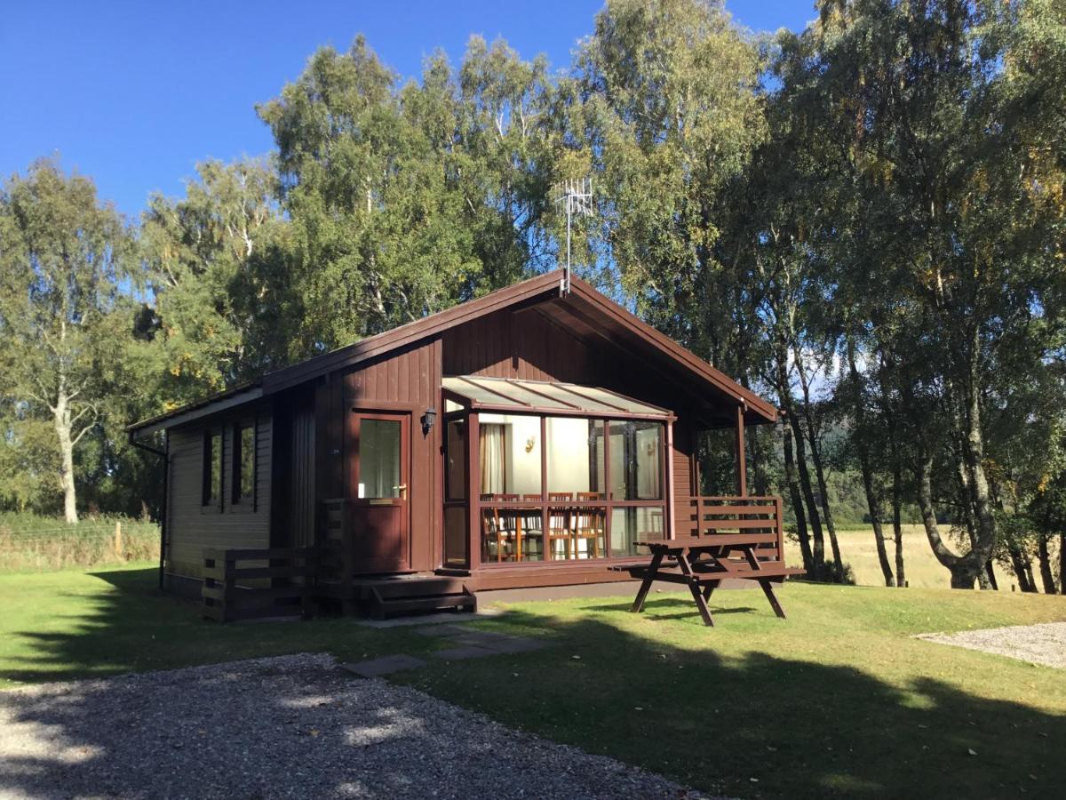 Macdonald Spey Valley Resort 阿维莫尔 外观 照片