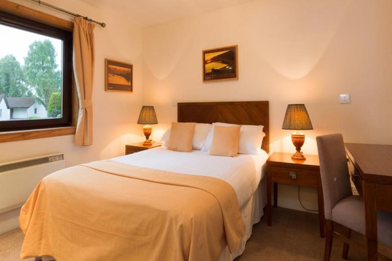 Macdonald Spey Valley Resort 阿维莫尔 客房 照片