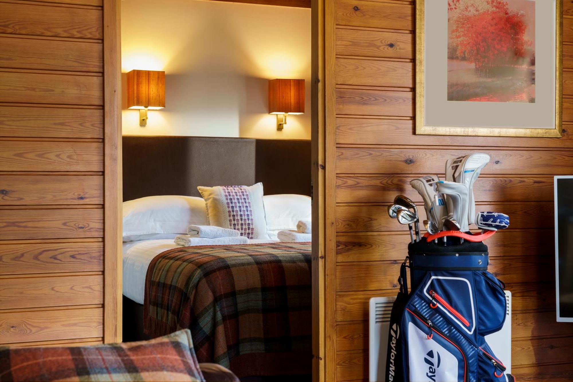 Macdonald Spey Valley Resort 阿维莫尔 外观 照片
