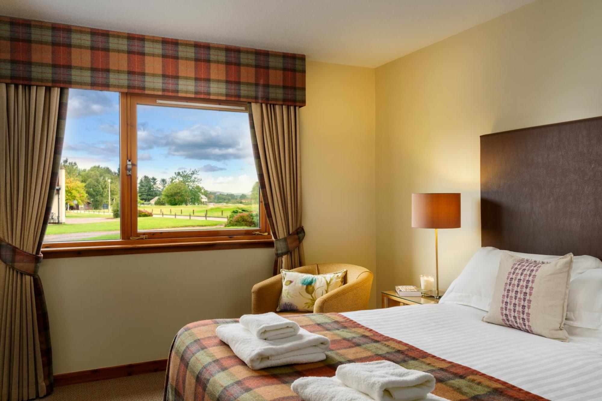 Macdonald Spey Valley Resort 阿维莫尔 外观 照片