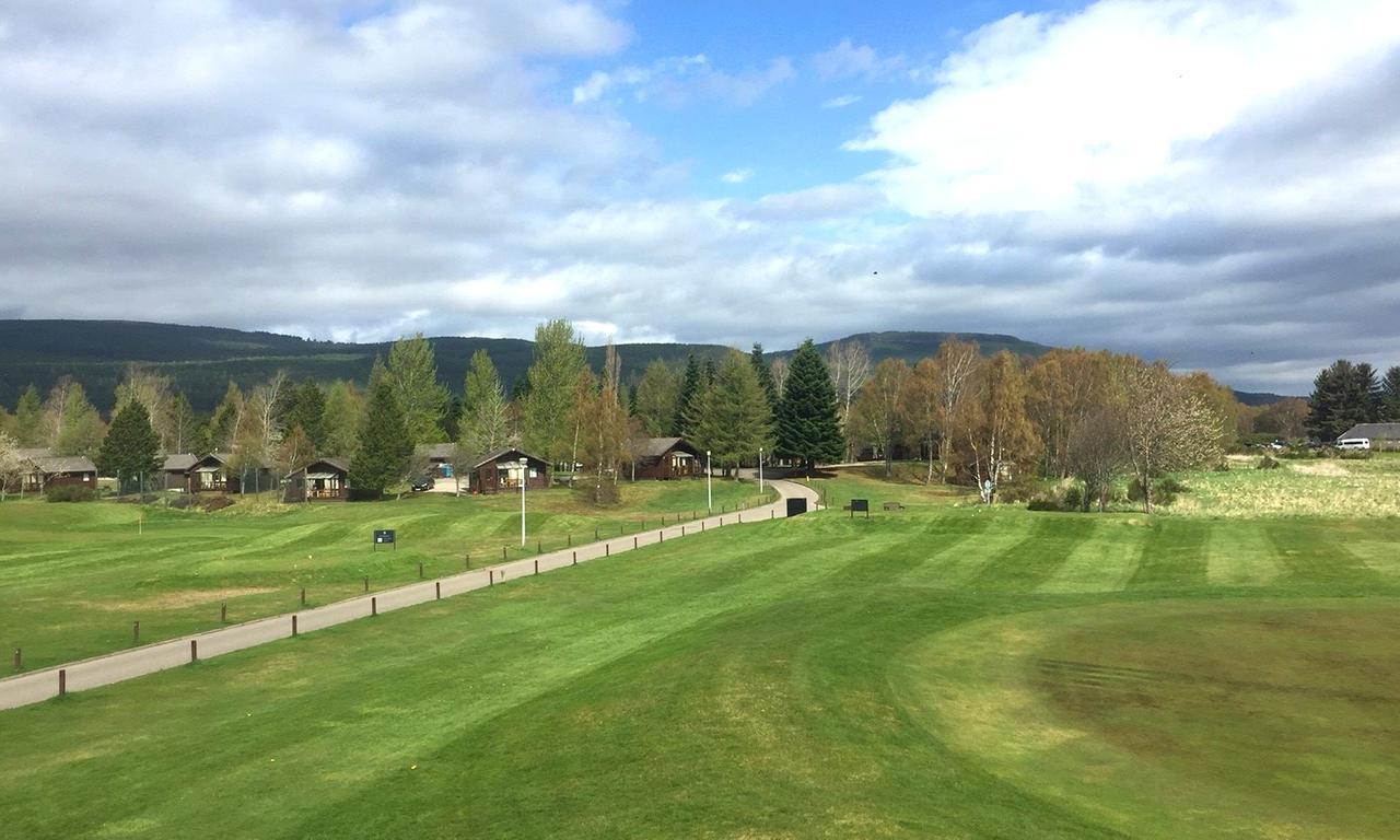 Macdonald Spey Valley Resort 阿维莫尔 外观 照片