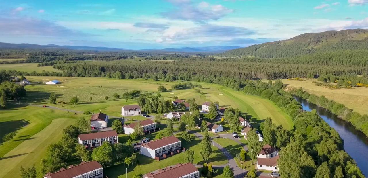 Macdonald Spey Valley Resort 阿维莫尔 外观 照片