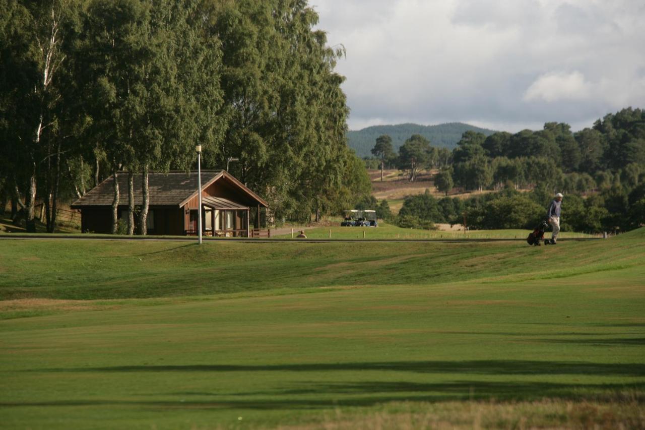 Macdonald Spey Valley Resort 阿维莫尔 外观 照片