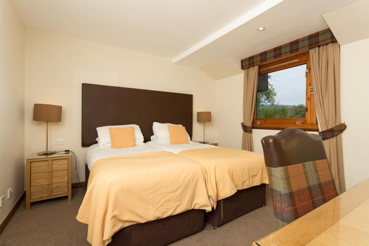 Macdonald Spey Valley Resort 阿维莫尔 外观 照片